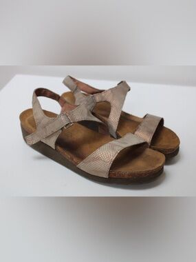 Naot Pamela sandals